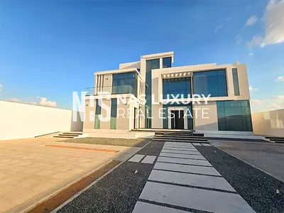 Ultra-Spacious 7-Bedroom Villa | Ready to move in