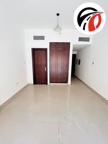 Studio apartment in golden price available for rent, with balcony