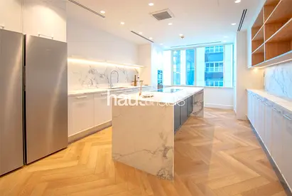 Vacant | 4 Bedroom | Upgraded | Huge