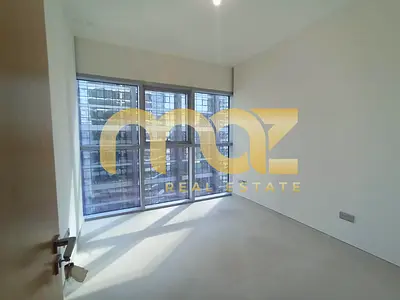 Fitted Kitchen |Vacant|Partial Canal And Pool View