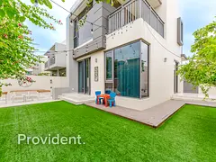 Corner Villa | Landscaped | Close to Park