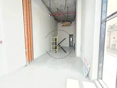 🌟 Spacious Unfurnished Shop | With Washroom &amp; Kitchen | 750 Sqft | Prime Commercial Space in 