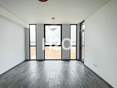 Spacious Layout | City View | Elegant