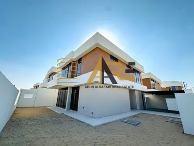 Best price//Luxrious villa//Gated community//