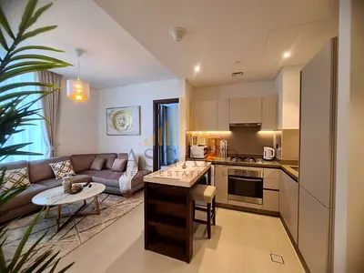 شقة في طابق مرتفع | غرفة نوم واحدة مفروشة بالكامل | جاهزة للسكن الآن