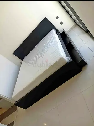 Malam king size bed 180/200cm bed with 2 storage drawers underneath and Ikea mattress