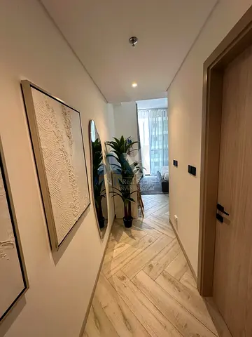 Fully Furnished / Studio with parking / Affordable