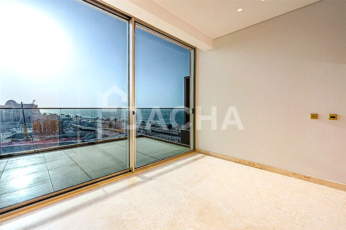 High Floor | Sea View | Private Beach | Vacant