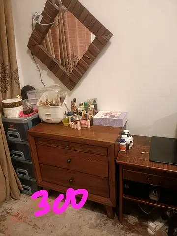 Chest drawer with mirror and cabinet