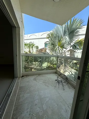 شقه غرفتين وصاله للايجار السنوى | غرفه ماستر | 2 حمام | بلكون | مطبخ كبير | باركن مجانى | كيدز اريا للاطفال | حديقه خاصه | قريبه من كورنيش البحيره