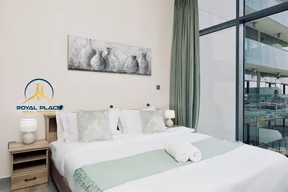 FULLY FURNISHED | PRIME LOCATION | NEAR METRO