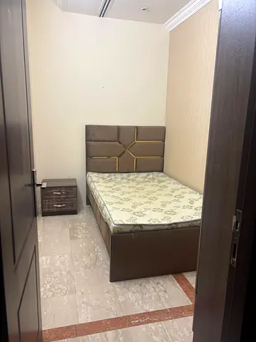 Spacious comfortable partition for executive couples , SEPARATE woman section also- Al bada’a, Satwa