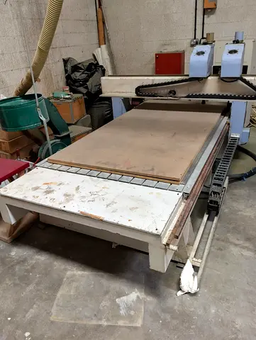 CNC Machinery - CNC Router Machine 1350 double DSP operating control 
Size 130x250x140 - 4.5kw Motor