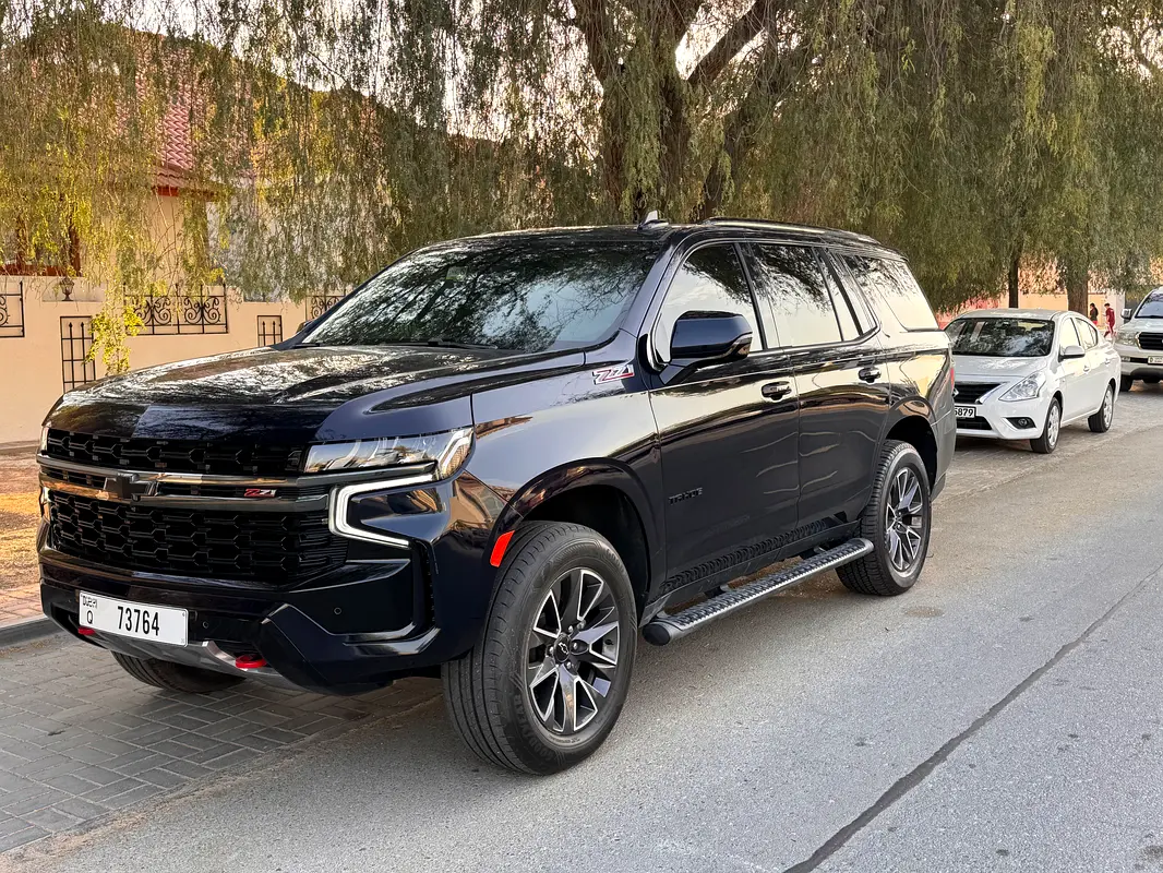 Chevrolet Tahoe 2021 — photo 1 of 20