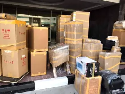 Every item handled with care movers packers 
Specialty Items Handling - Fragile? Heavy