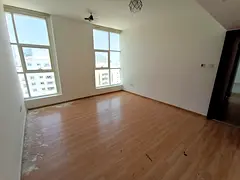 With free parking and a gym available, a two-bedroom apartment with a living room is available for a