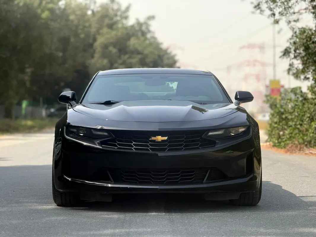 Chevrolet Camaro 2023 — photo 1 of 16