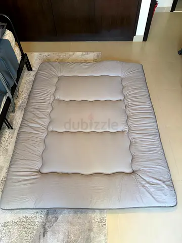 Comfortable Quilted Floor Mattress / Futon - Light Grey
