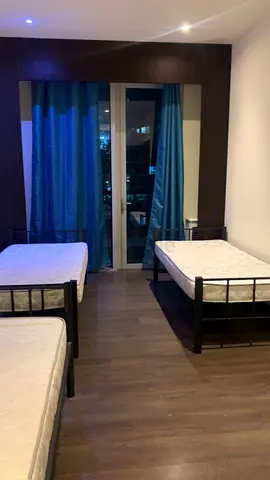 10 min walk to business bay metro!