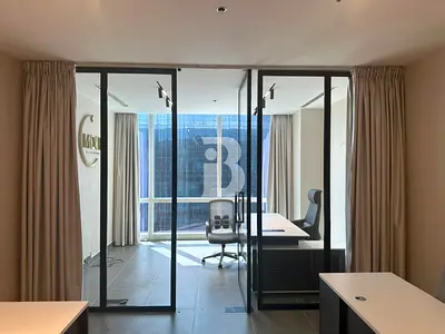 PRIME LOCATION | FULLY FITTED | READY