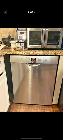 Bosch 3 racks Stainless Steel Dishwasher — same as new Working Condition