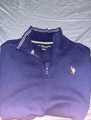 2 U.S Polo Assassin Sweaters Dark Blue and Black