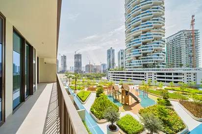 UNFURNISHED | PARK VIEW | CLEAN AND MODERN