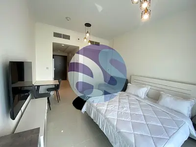Furnished ! Studio ! Higher Floor