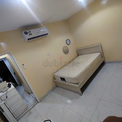 Executive male bed space available