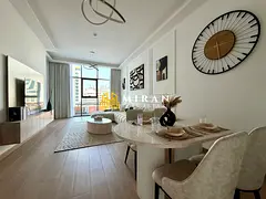 Modern Luxury Living - Pool View