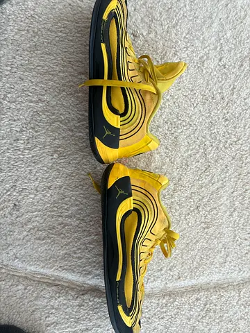 Basktball luka doncic + Jordan’s shoes used for a bit but great quality and clean look