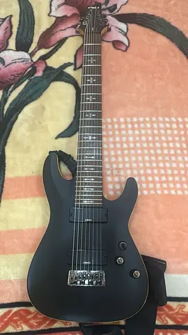 Schecter Demon 8