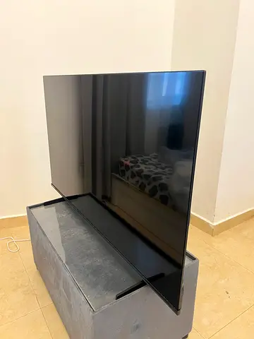 55 inch LED Smart TV in Good Condition (With Stand) Ive only used it for a month, and its excellen