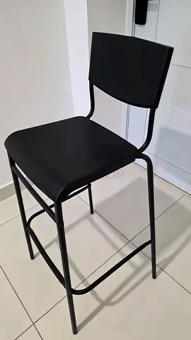 Black Metal Bar Stool — Simple and Sturdy