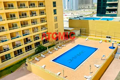 شقة استوديو | برج ليكسايد A | شرفة | إطلالة على المسبح والمدينة