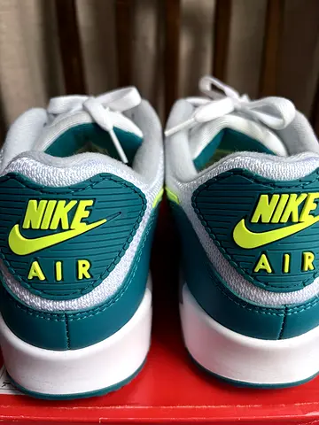 Nike Air Max 90, US 9