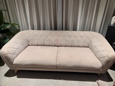2 sofa Light beige 3-seater tufted sofa in good condition
