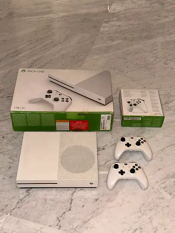 Xbox One S 1TB with 2 Controllers (White) - Good Working Condition