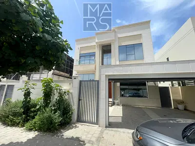 Private Villa | For Elegants Family | Prime Location