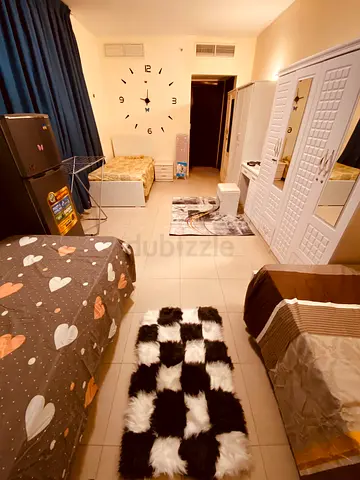 Al barsha 1 next grand Al barsha market