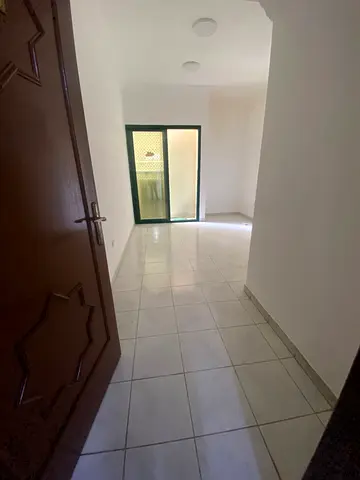 One bedroom and a living room with an area Central air conditioning Balcony