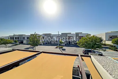Modern 3BR Townhouse | Family Community | Prime Location