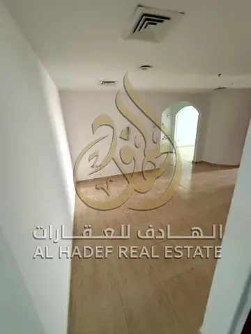 For rent in Sharjah - Al Taawun Area 🏡 A great opportunity0 for a family looking for comfort and a prime location! ✨ Apartment Details: 🔹 3 bedrooms