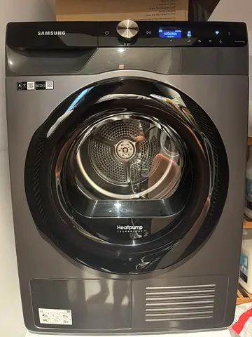 Samsung 8kg Heat Pump Dryer SmartThings - Excellent Condition