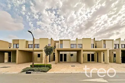 Landscaped | Single Row | Vacant Now