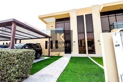 Exclusive 3 BR Townhouse l Premium Community l Modern Design