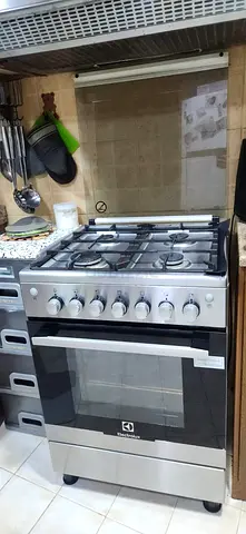 Electrolux freestanding gas cooker with oven - good condition