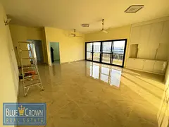 Spacious 2 BHK Fully Renovated Flat Lavish Family Building