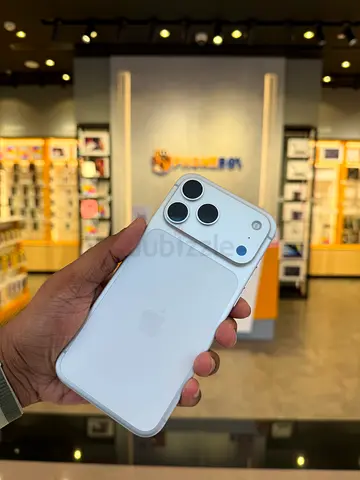 Apple iPhone 17 Pro Max 256GB Silver physical sim version under Apple Warranty