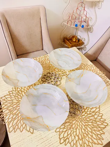 Set of 4 glass Marble-Effect Decorative Dinner bowls. Never used - home centre brand